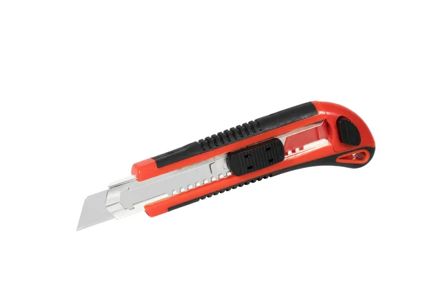 18mm self-loading utility knife snap off