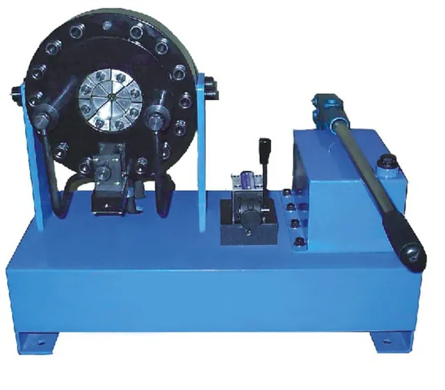 Manual hose crimper