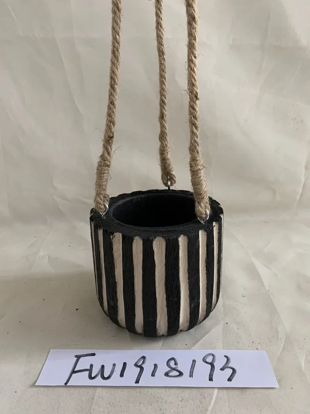 Wooden pot