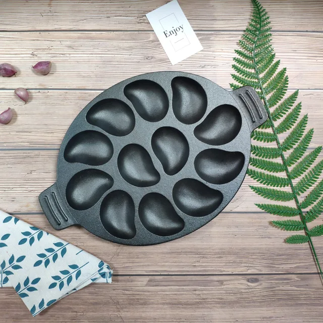 Cast iron bakeware
