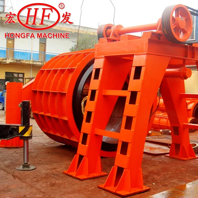 Concrete pipe machine