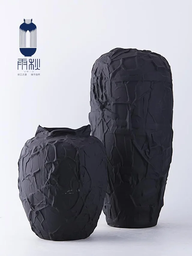 High temperature porcelain vase / decoration