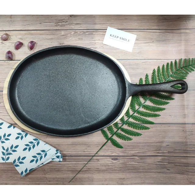 Cast iron skillet
