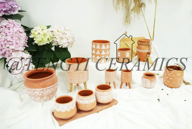Ceramic pot