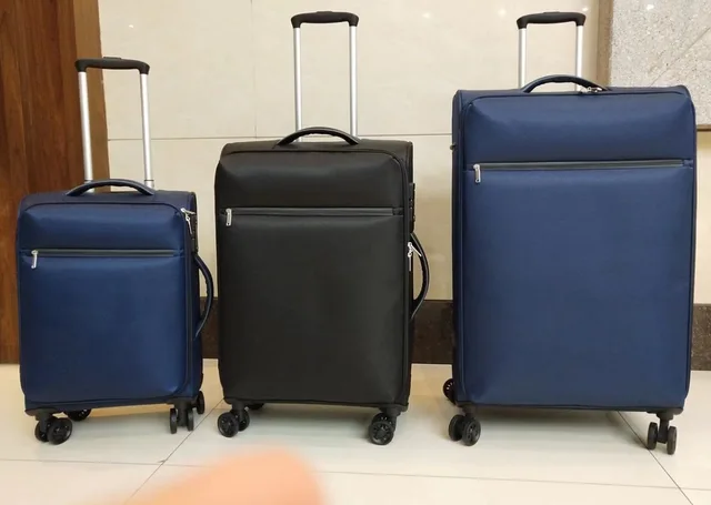 Light weight luggage set