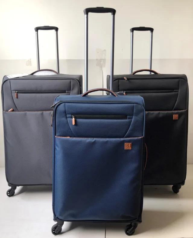 Light weight luggage set