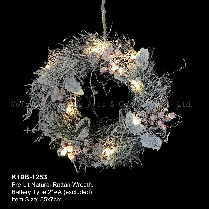 35cm Lighted natural rattan Christmas Holiday wreath/ wall or door hanger/indoor or outdoor use