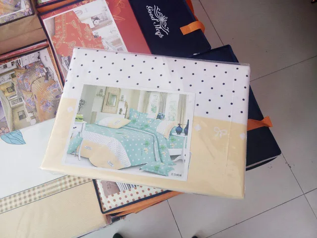 Polyester printed pillowcase
