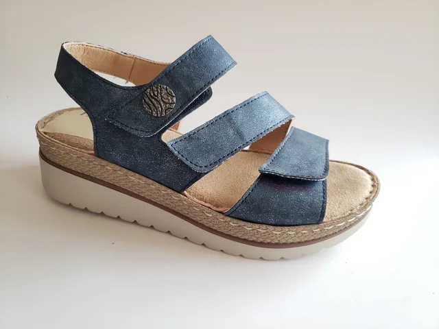 Lady sandals
