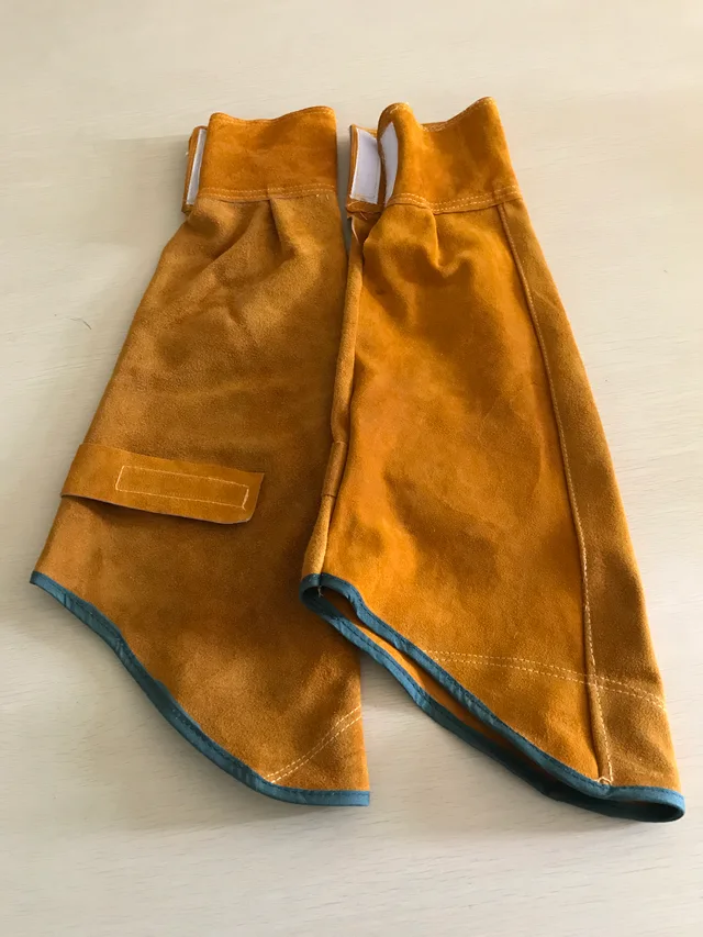 Leather hand sleeve for arm