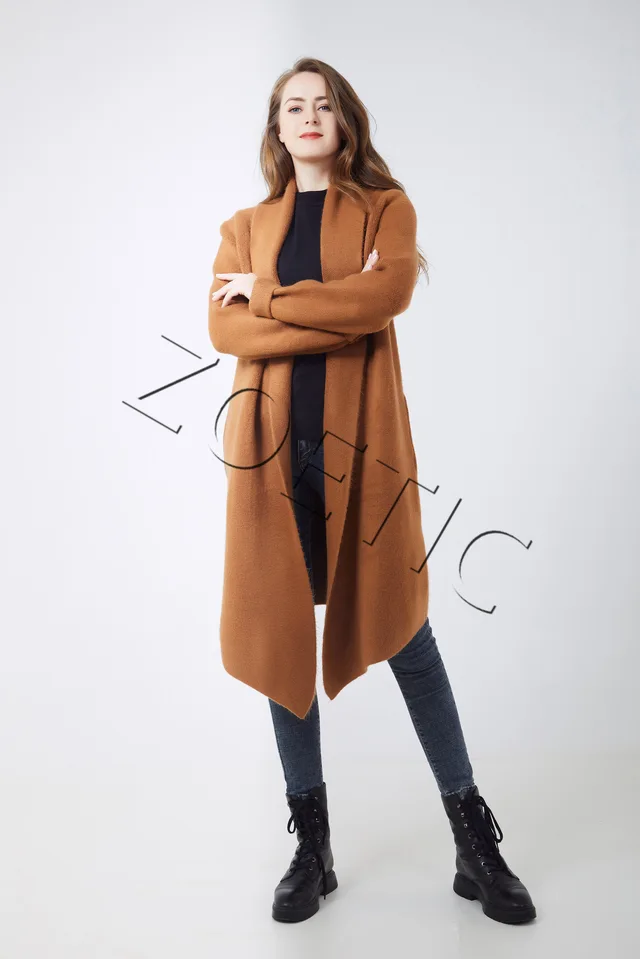 Lady‘s knitted cardigan