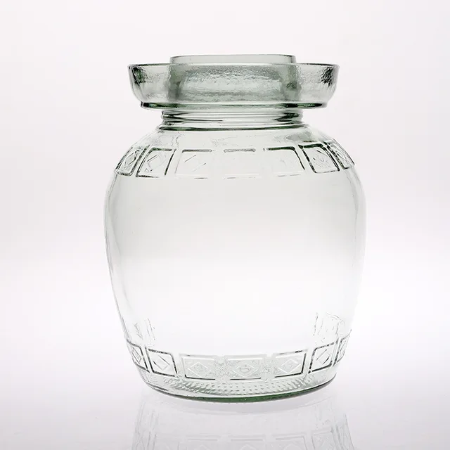 Glass storage tank