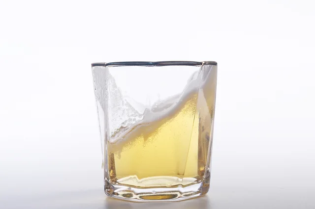 Tumbler with golden rim