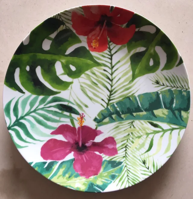 18pcs brightly-colored tableware
