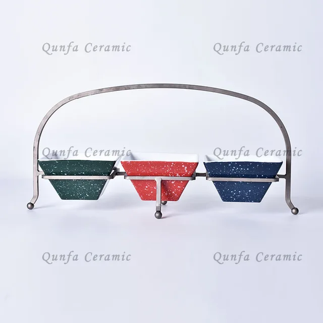 Ceramic set of 3 speckle bowl