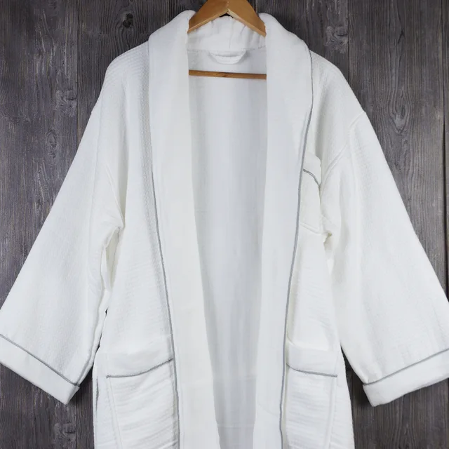 Wholesale High Quality Women Bath Robe Pure White Color Waffle Bathrobes