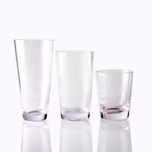 Inventory.Vertical grain glasses set of three pieces, three pieces of high, medium and small goblet water cup