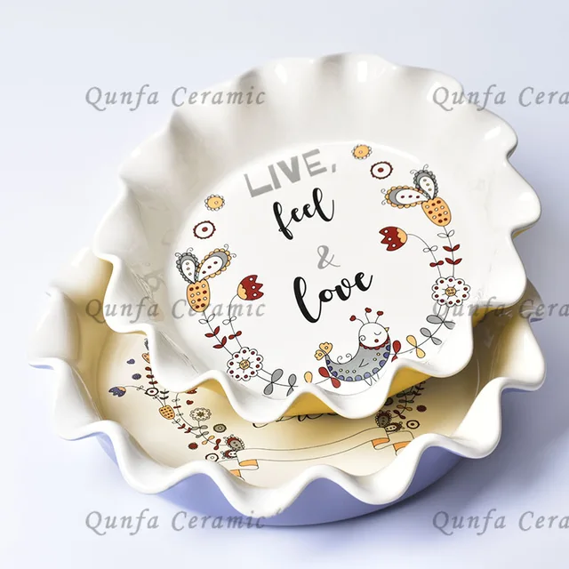 Ceramic set of 2 scallop decal pie plate