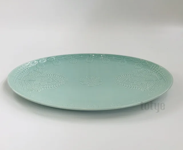 Stoneware color glaze plate