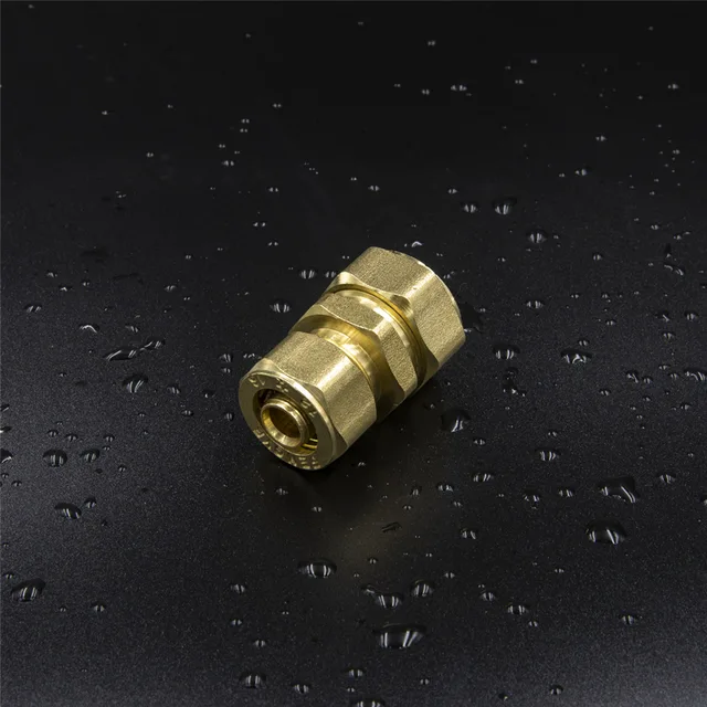 Brass Screw Fitting Equal Straight Polished