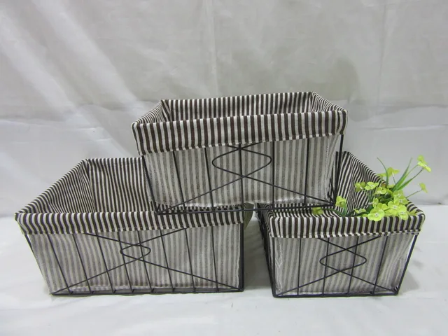Meatl baskets Custom-made wholesale wicker gift packaging handmade storage Wicker Christmas basket