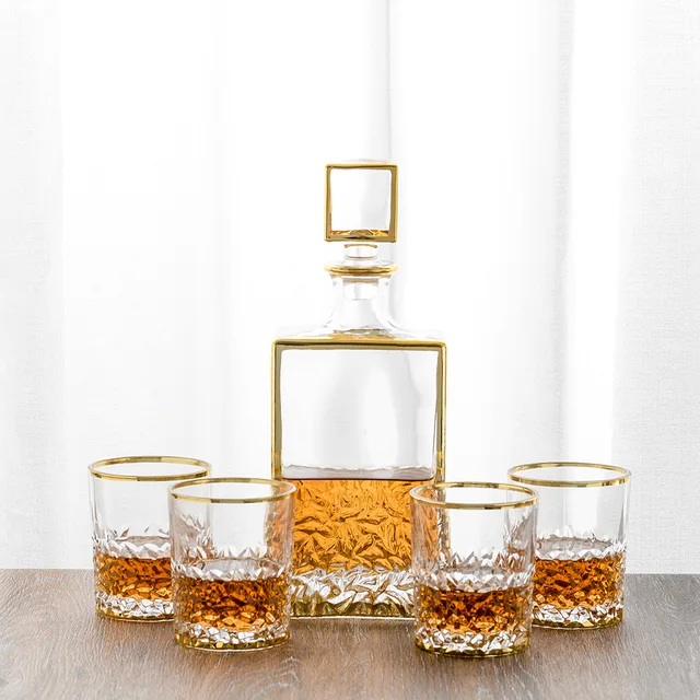 Whiskey glass set