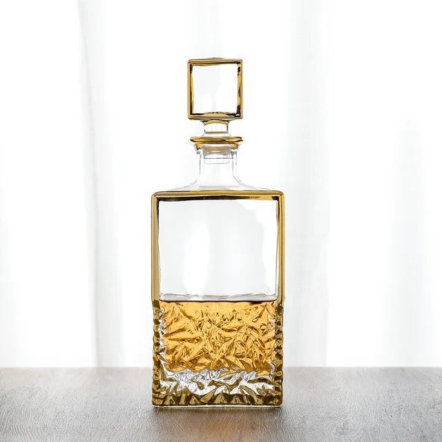 Whiskey decanter