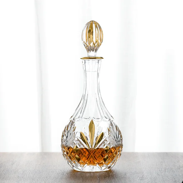 Whiskey decanter