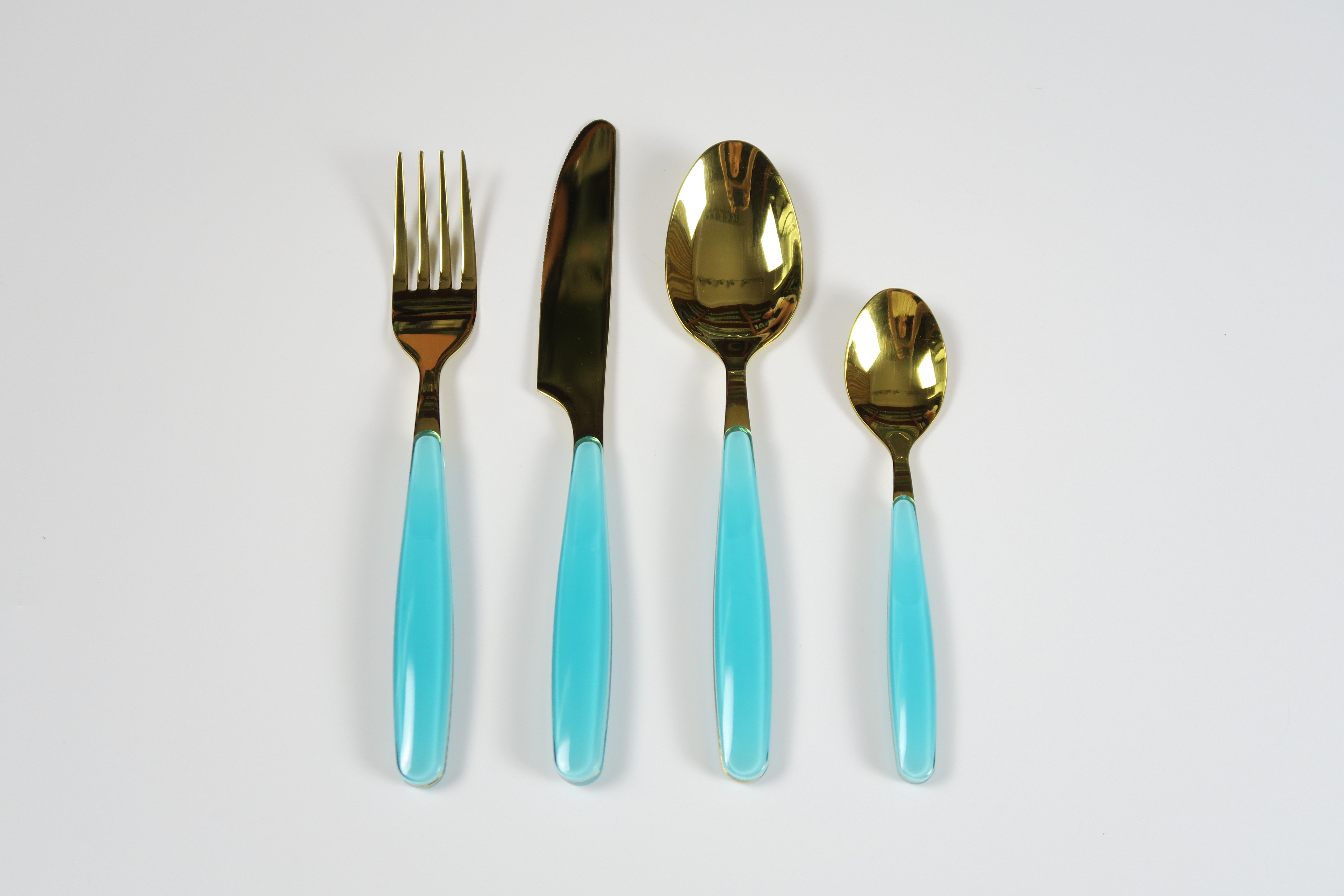 Stainless Steel Cutlery Set with Plastic Handle