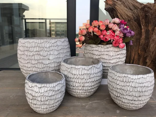 Cement flower pot