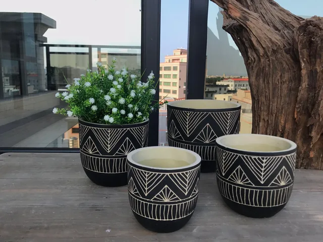 Cement flower pot