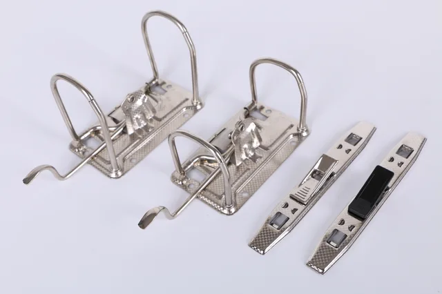 Lever arch mechanism