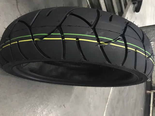 Motorcycle tyre