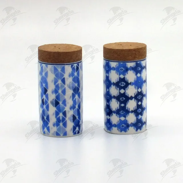 Salt&Pepper Set with Blue Design