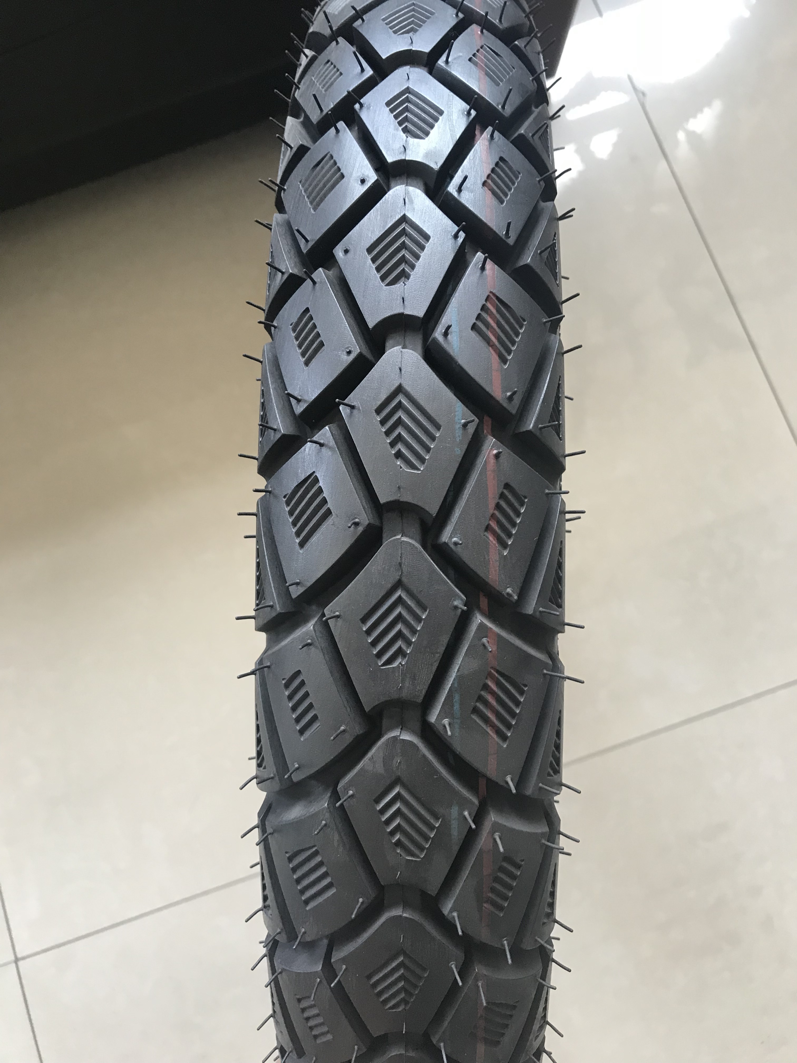 Motorcycle tyre