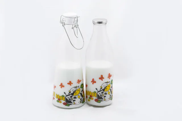 Glass bottle