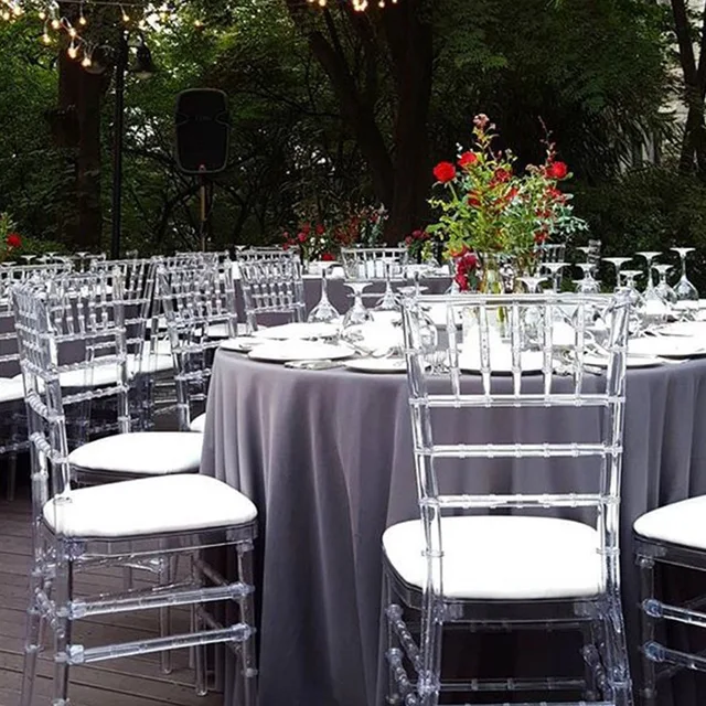 Resin chiavari chair