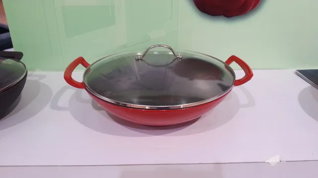 Cast Iron Enamel Chinese Wok