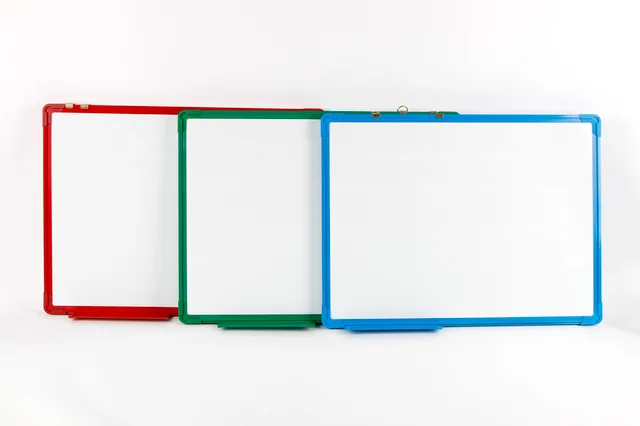 Aluminum white board