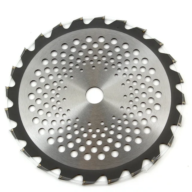 Brush cutting blade
