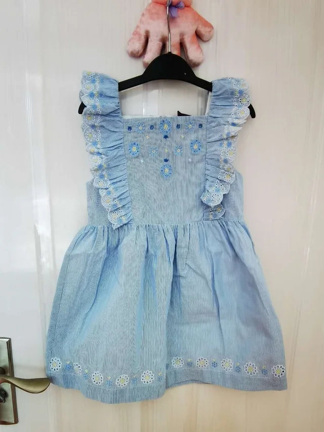Girl's dress with emb design