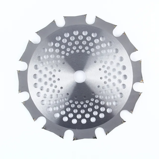 Brush cutting blade