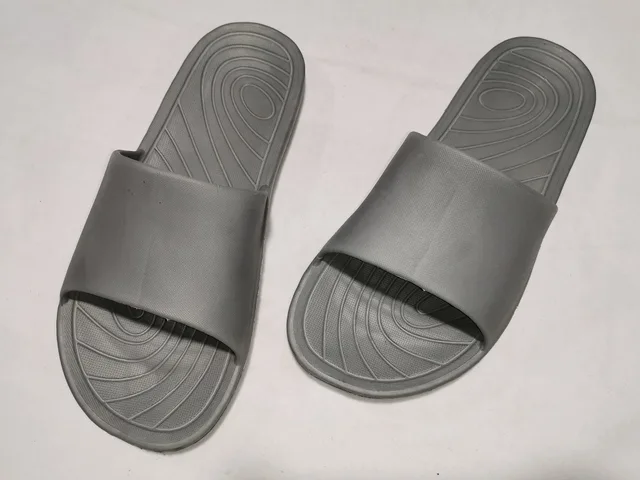 EVA grey men beach slipper