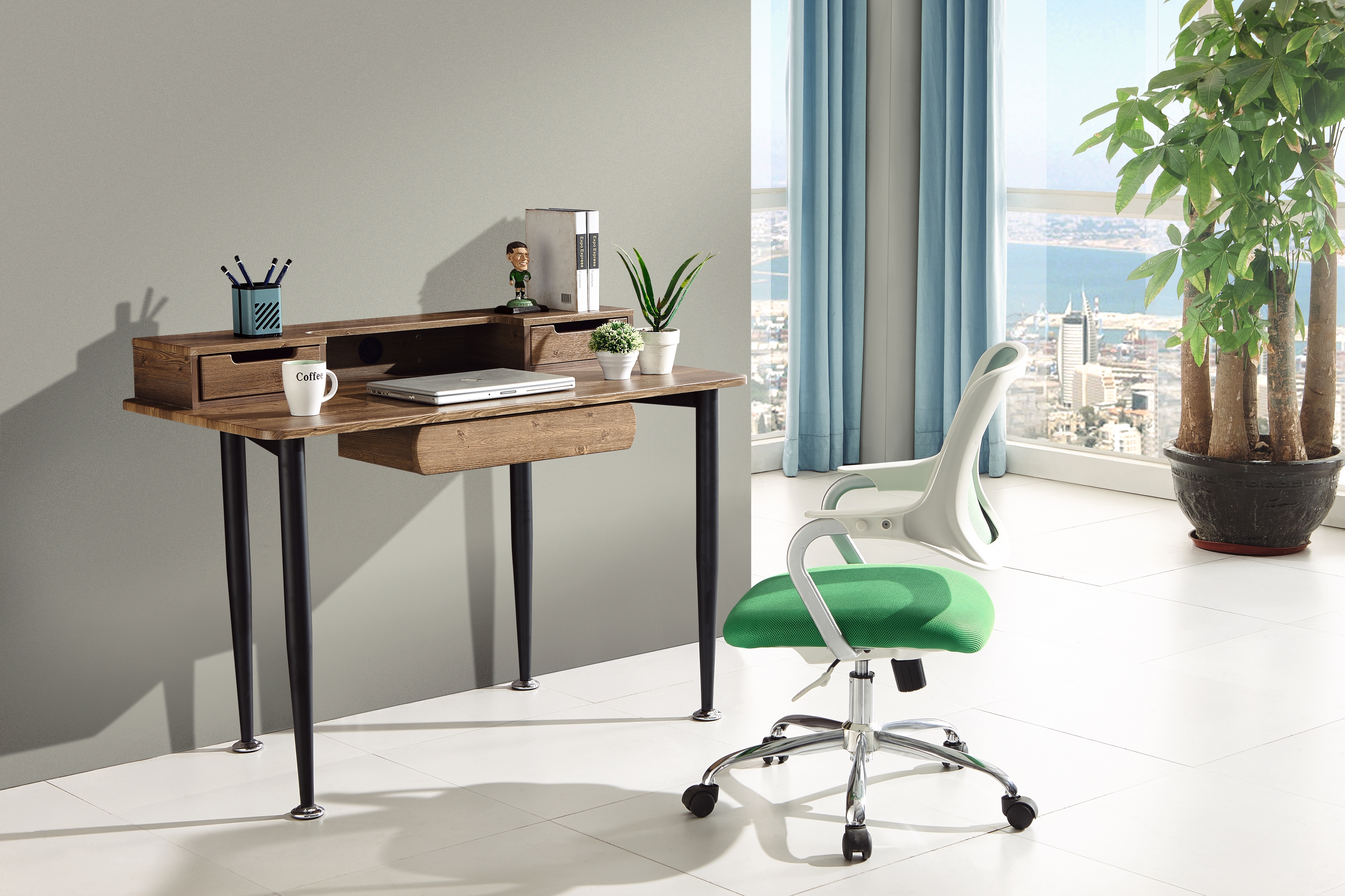 Computer desk