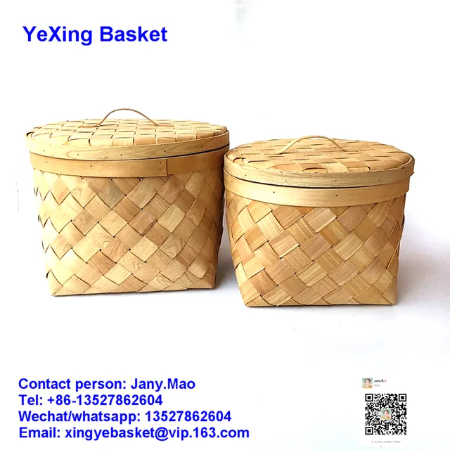 Chipwood picnic basket with lid