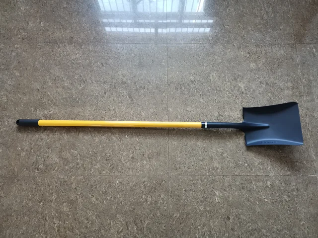 Shvoel With Handle S519l