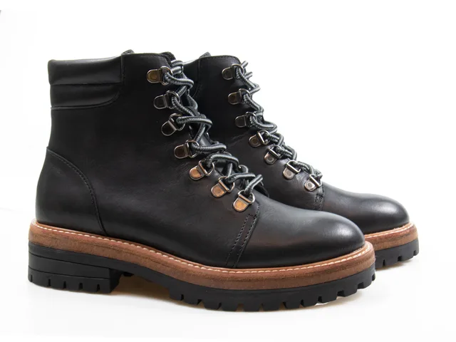 LEATHER BOOTS /lady boots/lady shoes/outdoor shoes