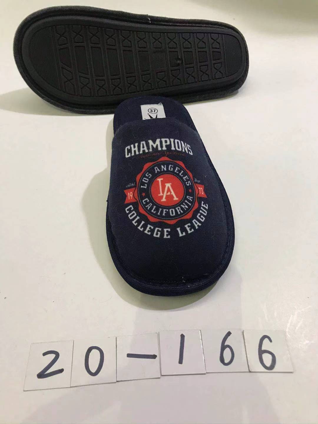 Men slipper