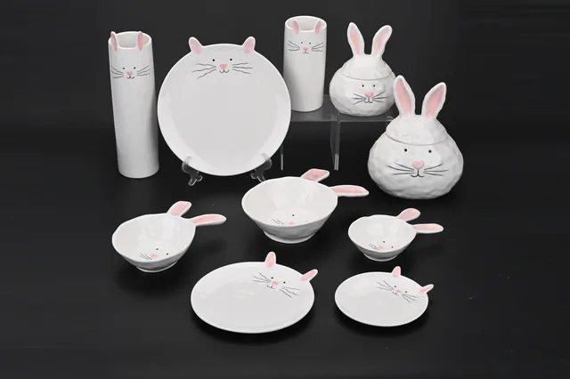 Rabbit storage jar