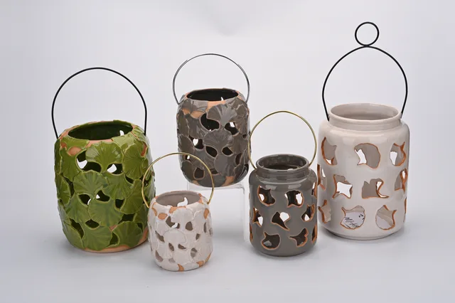 Ginkgo ceramic garden lantern